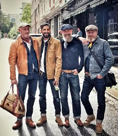 Barn style outfits are very popular in winter, and work jackets look great with everything!