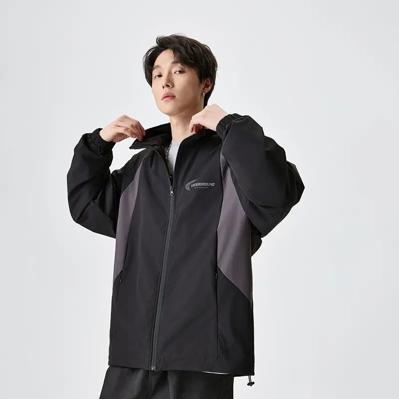 black windbreaker.jpg