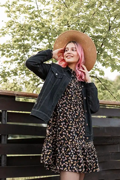 Denim jackets are the perfect choice for fall fashion